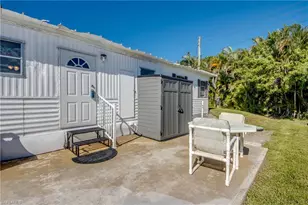 123 Amber Ave, North Fort Myers, FL 33917 - Photo 11