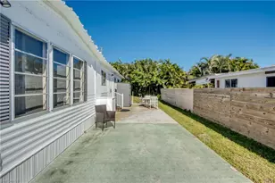 123 Amber Ave, North Fort Myers, FL 33917 - Photo 9