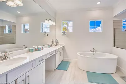 18380 Wildblue Blvd, Fort Myers, FL 33913 - Photo 23
