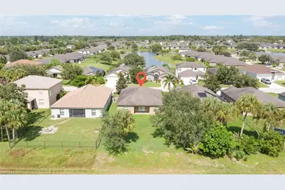 313 Shadow Lakes Dr, Lehigh Acres, FL 33974 - Photo 23