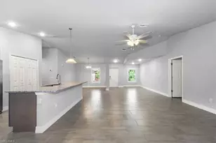 3709 Tracy St, Fort Myers, FL 33905 - Photo 5