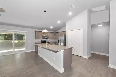 3709 Tracy St, Fort Myers, FL 33905 - Photo 7