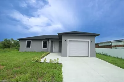 8032 Mangrove Cir, Labelle, FL 33935 - Photo 1