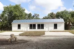 231 Santa Cruz St, North Fort Myers, FL 33903 - Photo 1