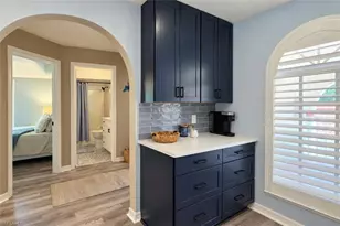 595 Mardel Dr, Naples, FL 34104 - Photo 9