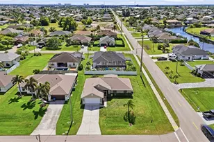 1922 SW 27th St, Cape Coral, FL 33914 - Photo 3