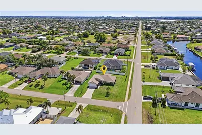 1922 SW 27th St, Cape Coral, FL 33914 - Photo 5