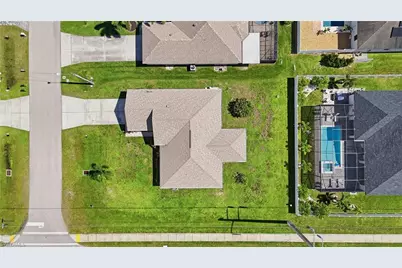 1922 SW 27th St, Cape Coral, FL 33914 - Photo 37