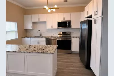 3516 E Riverside Dr, Fort Myers, FL 33916 - Photo 5