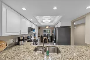 902 SW 48th Terrace, Cape Coral, FL 33914 - Photo 13
