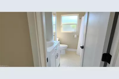 5317 SW 2nd Pl, Cape Coral, FL 33914 - Photo 15