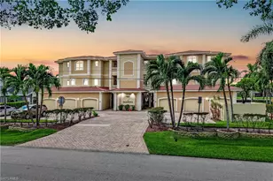 4610 SE 5th Pl, Cape Coral, FL 33904 - Photo 3