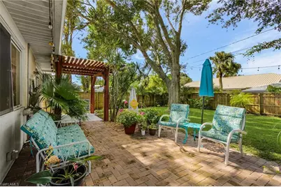 2073 E Tobago Cir, Fort Myers, FL 33905 - Photo 25