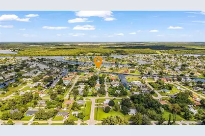 2073 E Tobago Cir, Fort Myers, FL 33905 - Photo 35
