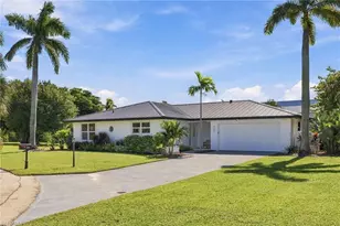 729 Sand Dollar Dr, Sanibel, FL 33957 - Photo 1