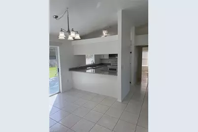 905 SW 9th Ave, Cape Coral, FL 33991 - Photo 5