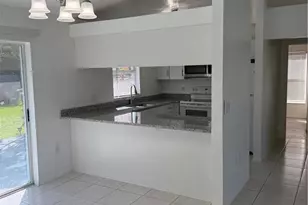 905 SW 9th Ave, Cape Coral, FL 33991 - Photo 5