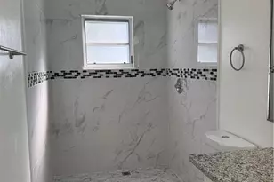 905 SW 9th Ave, Cape Coral, FL 33991 - Photo 9