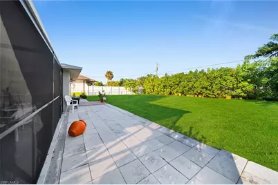 4021 SE 1st Ct, Cape Coral, FL 33904 - Photo 21