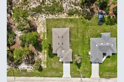 704 Avondale St E, Lehigh Acres, FL 33974 - Photo 41