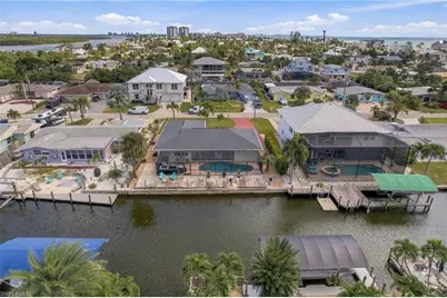 371 Washington Ct, Fort Myers Beach, FL 33931 - Photo 37
