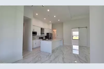602 SW 15th Ter, Cape Coral, FL 33991 - Photo 5