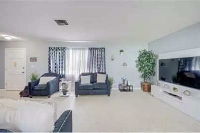 501 Parkside St, Lehigh Acres, FL 33936 - Photo 7