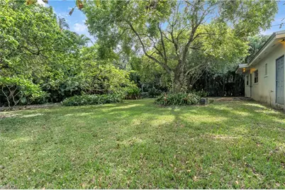 426 W Crescent Dr, Clewiston, FL 33440 - Photo 29