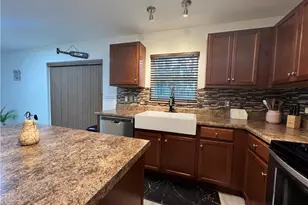 2208 SW 32nd St, Cape Coral, FL 33914 - Photo 11
