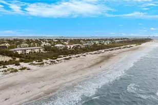 527 E Gulf Dr, Sanibel, FL 33957 - Photo 11