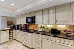 4705 S Landings Dr, Fort Myers, FL 33919 - Photo 9