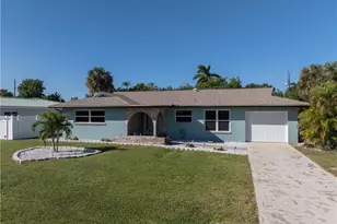 5210 Sunnybrook Ct, Cape Coral, FL 33904 - Photo 3