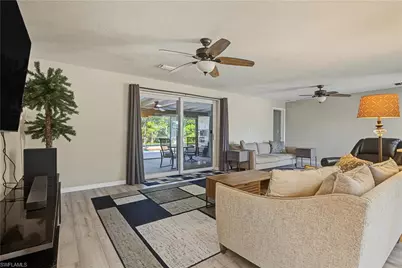 5210 Sunnybrook Ct, Cape Coral, FL 33904 - Photo 5