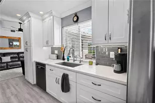 3037 SE 11th Ave, Cape Coral, FL 33904 - Photo 11