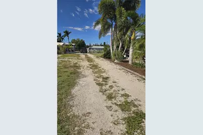 4920 Flamingo Dr, Saint James City, FL 33956 - Photo 11