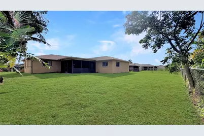 617 SE 21st Ln, Cape Coral, FL 33990 - Photo 53
