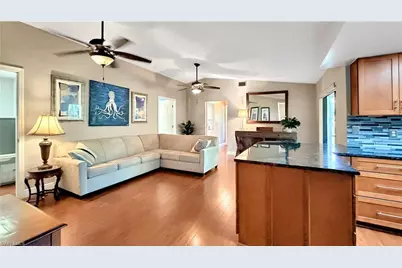 617 SE 21st Ln, Cape Coral, FL 33990 - Photo 27