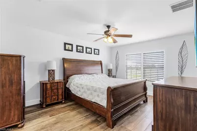 621 NW 18th Pl, Cape Coral, FL 33993 - Photo 11