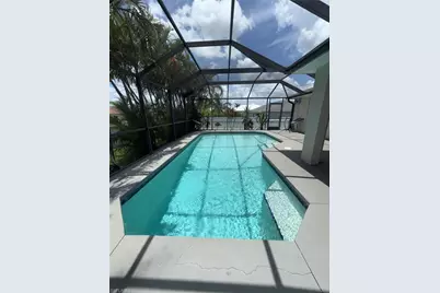 1034 NE 13th Pl, Cape Coral, FL 33909 - Photo 17