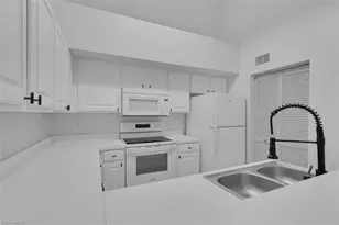 4113 Residence Drive, Fort Myers, FL 33901 - Photo 5