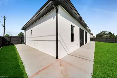 4113 6th St W, Lehigh Acres, FL 33971 - Photo 37