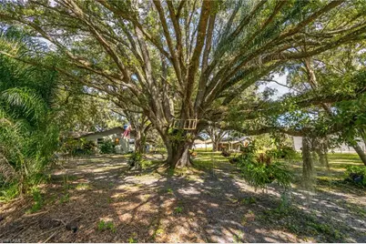 1816 Grant Ave, Lehigh Acres, FL 33972 - Photo 35