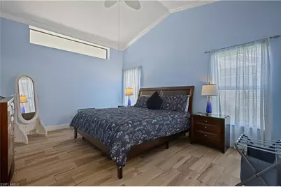 8 NE 8th Pl, Cape Coral, FL 33909 - Photo 21