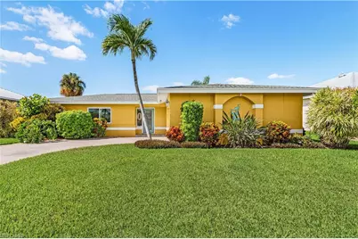 4632 SE 1st Pl, Cape Coral, FL 33904 - Photo 5