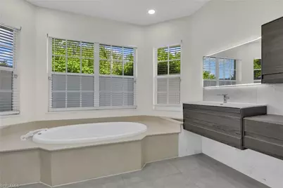 12083 Mahogany Isle Ln, Fort Myers, FL 33913 - Photo 17
