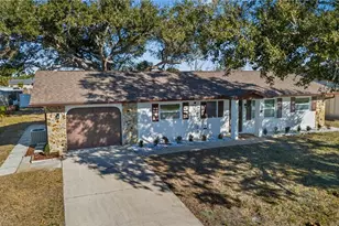 876 Linnaen Terrace NW, Port Charlotte, FL 33948 - Photo 27