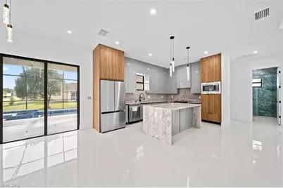 300 NW 18th St, Cape Coral, FL 33993 - Photo 17