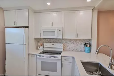 9281 Central Park Dr #206, Fort Myers, FL 33919 - Photo 3