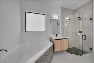 324 NE 15th St, Cape Coral, FL 33909 - Photo 31