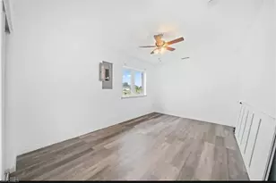 3011 NE 4th Ave, Cape Coral, FL 33909 - Photo 13